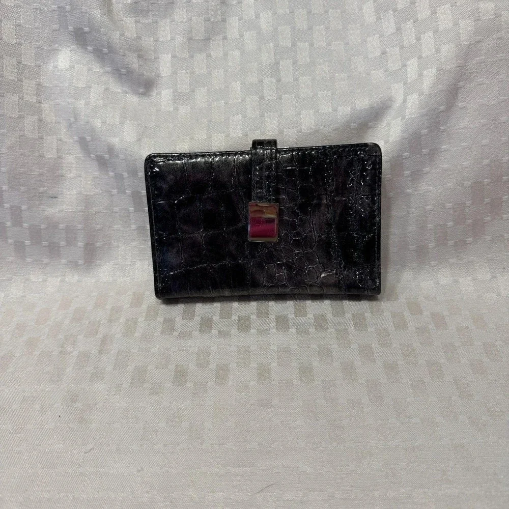 Black Faux Crocodile Leather Texture Wallet EUC